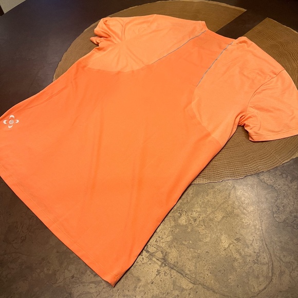 SeaWheeze Fast and Free Short Sleeve Shirt in Orange Soda/Orange Soda, Size L - Picture 2 of 3